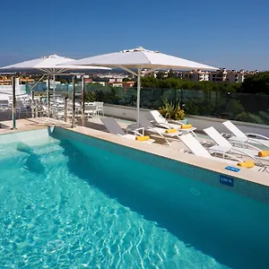 Seasun Aniram Hotel